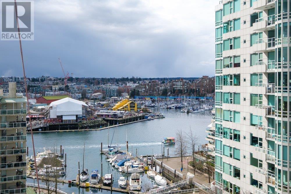 Listing Picture 18 of 24 : 1003 1500 HOWE STREET, Vancouver / 溫哥華 - 魯藝地產 Yvonne Lu Group - MLS Medallion Club Member