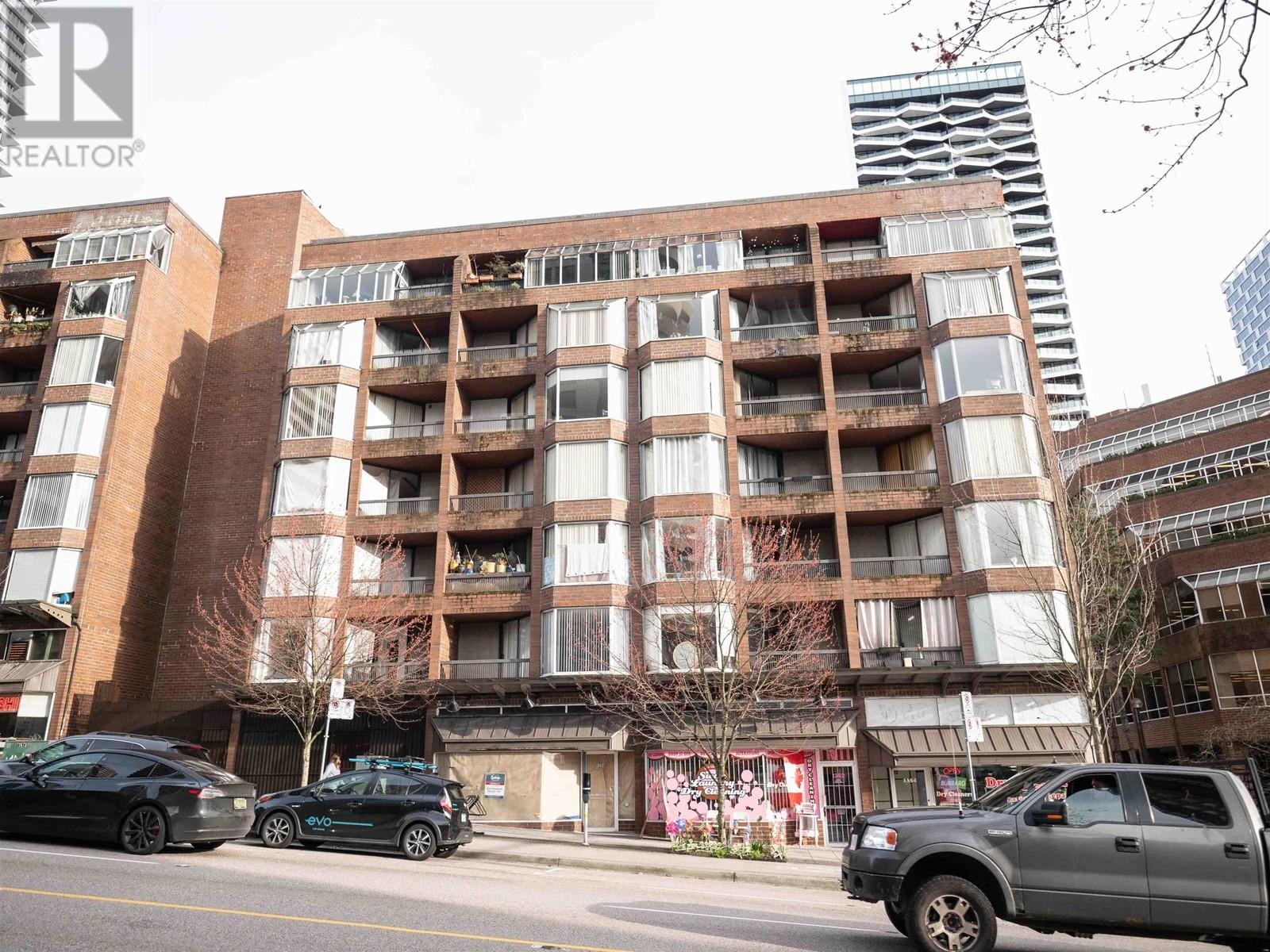 Listing Picture 14 of 16 : 1350 BURRARD STREET, Vancouver / 溫哥華 - 魯藝地產 Yvonne Lu Group - MLS Medallion Club Member