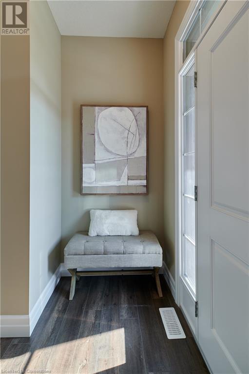 Property at 364 CHOKECHERRY Crescent image 4