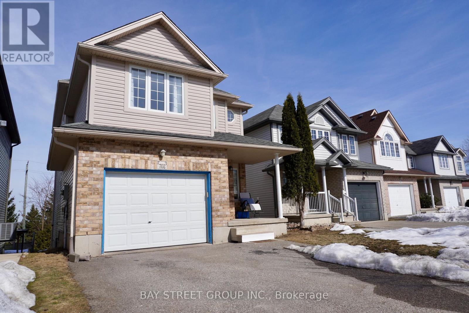 Property at 702 WILD GINGER AVENUE image 3