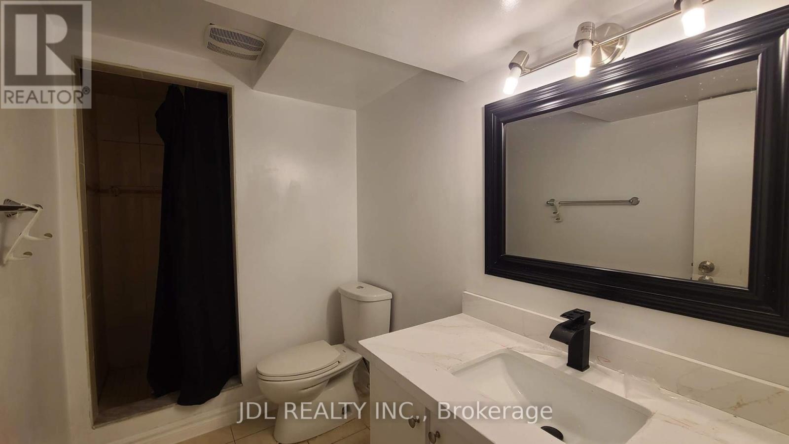 75 Mintwood Drive, Toronto, Ontario  M2M 3A6 - Photo 9 - C12021784