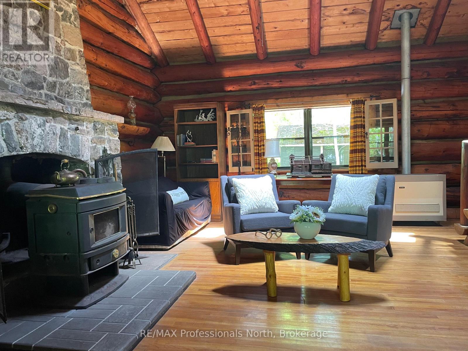 1174 Seabreeze Road, Lake Of Bays, Ontario  P0A 1H0 - Photo 6 - X12021790