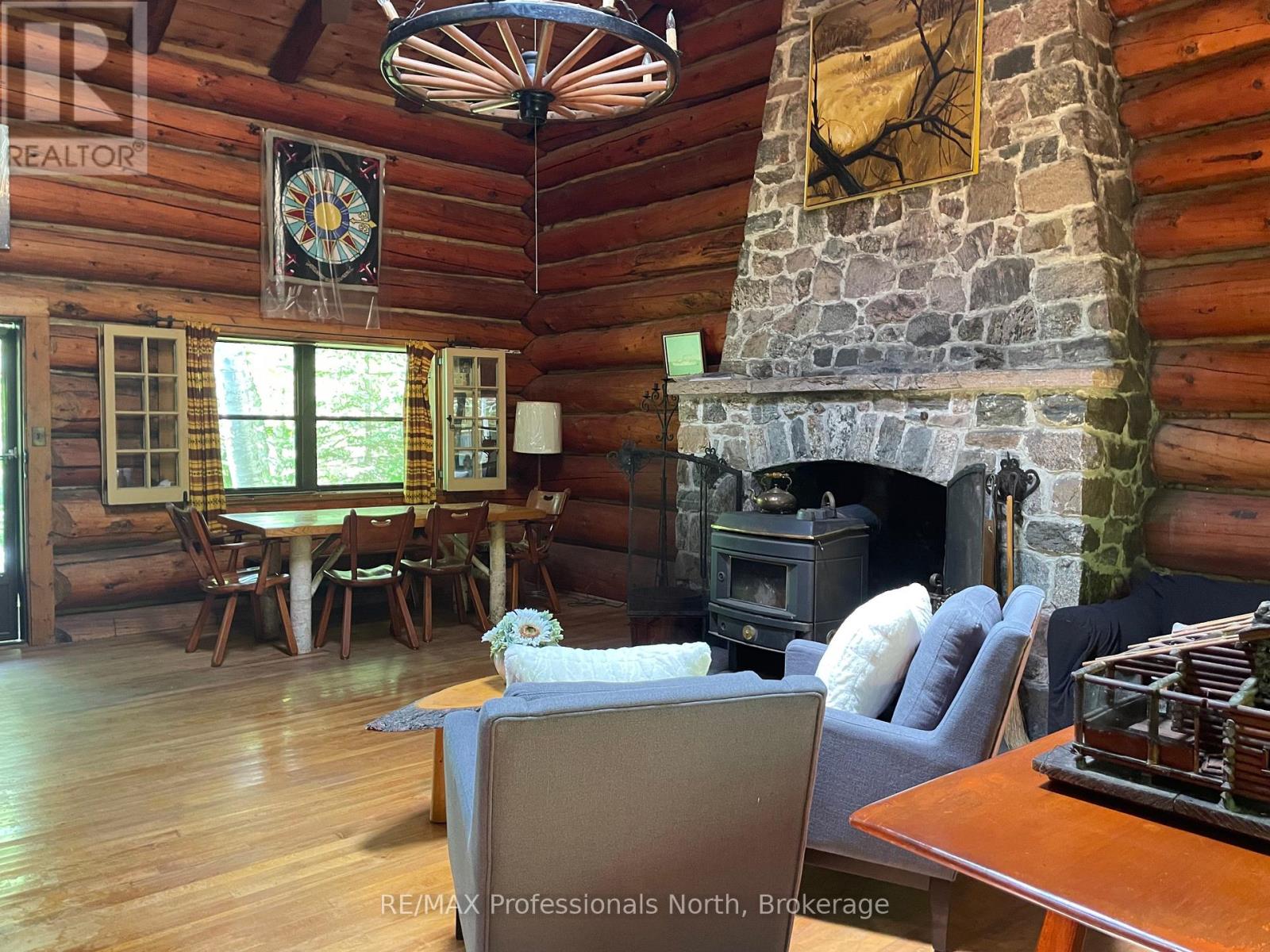 1174 Seabreeze Road, Lake Of Bays, Ontario  P0A 1H0 - Photo 7 - X12021790