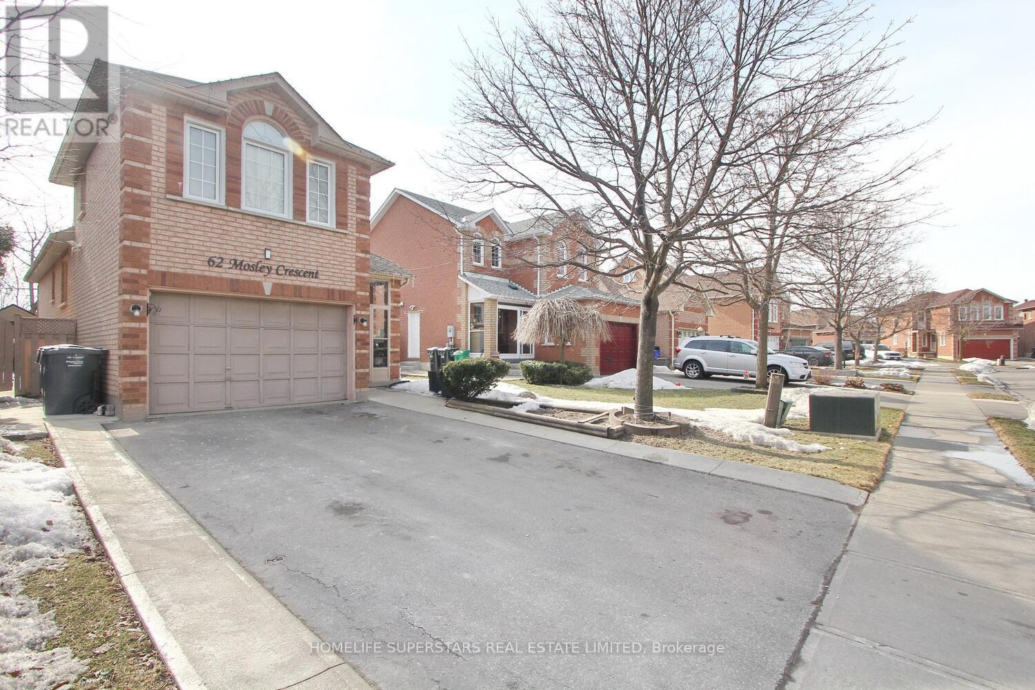 62 Mosley Crescent, Brampton, Ontario  L6Y 5C8 - Photo 2 - W12021795