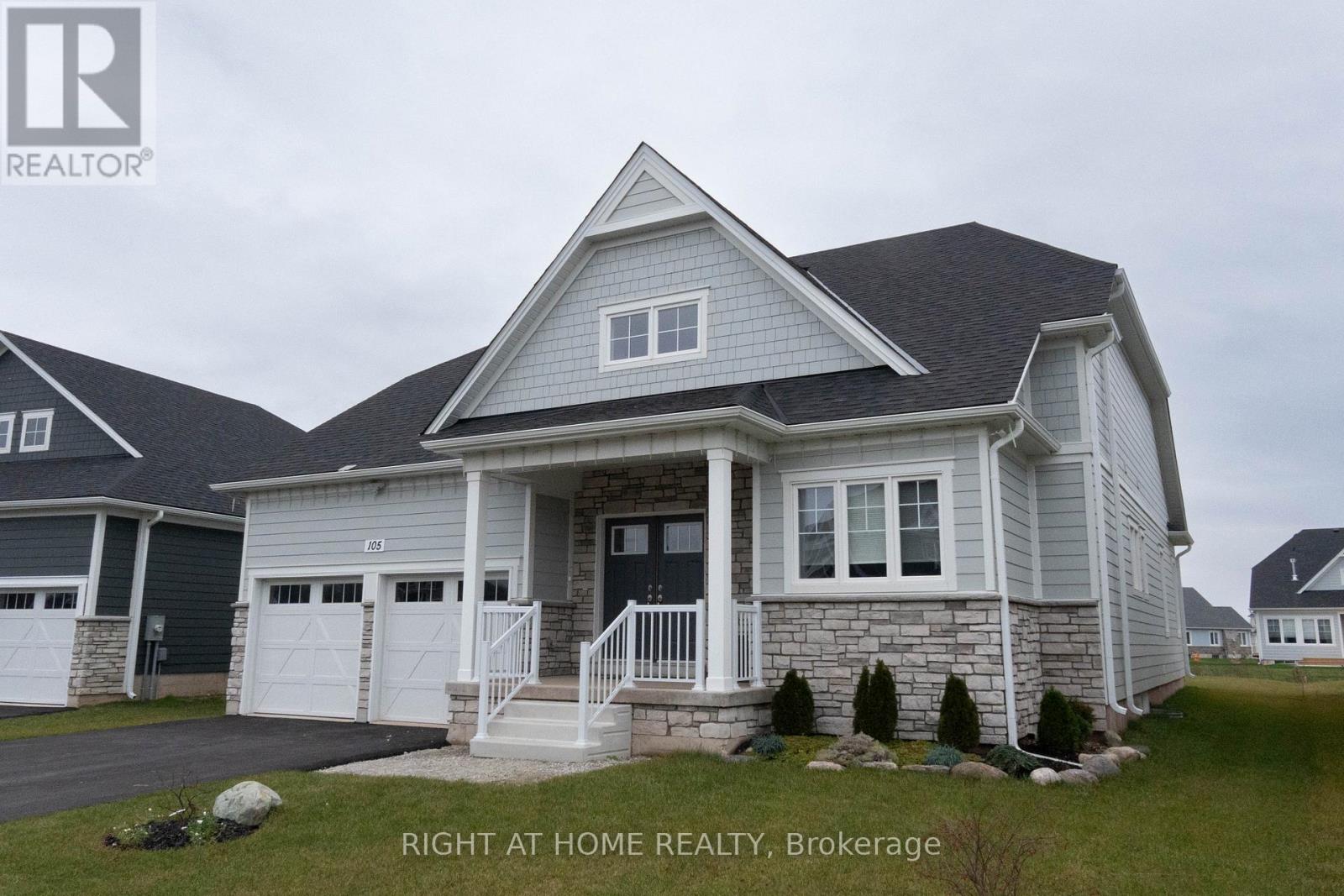 105 Laurens Lane, Georgian Bluffs, Ontario  N0H 1S0 - Photo 1 - X12021801