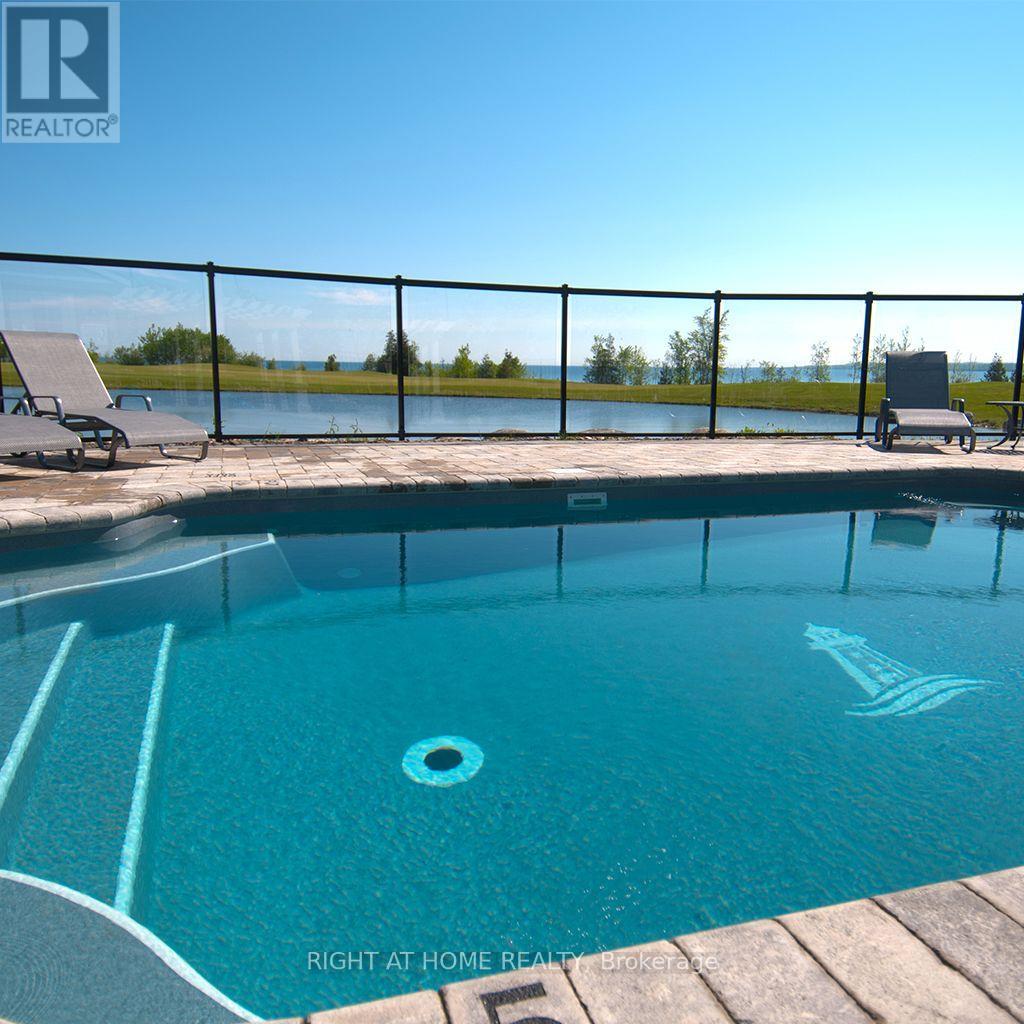 105 Laurens Lane, Georgian Bluffs, Ontario  N0H 1S0 - Photo 24 - X12021801