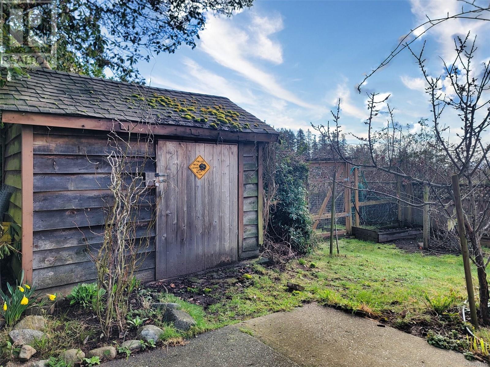 1931 Sandover Cres, North Saanich, British Columbia  V8L 1A2 - Photo 35 - 991026