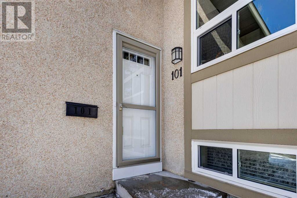101 Deerfield Terrace Se, Calgary, Alberta  T2J 6V2 - Photo 28 - A2201699