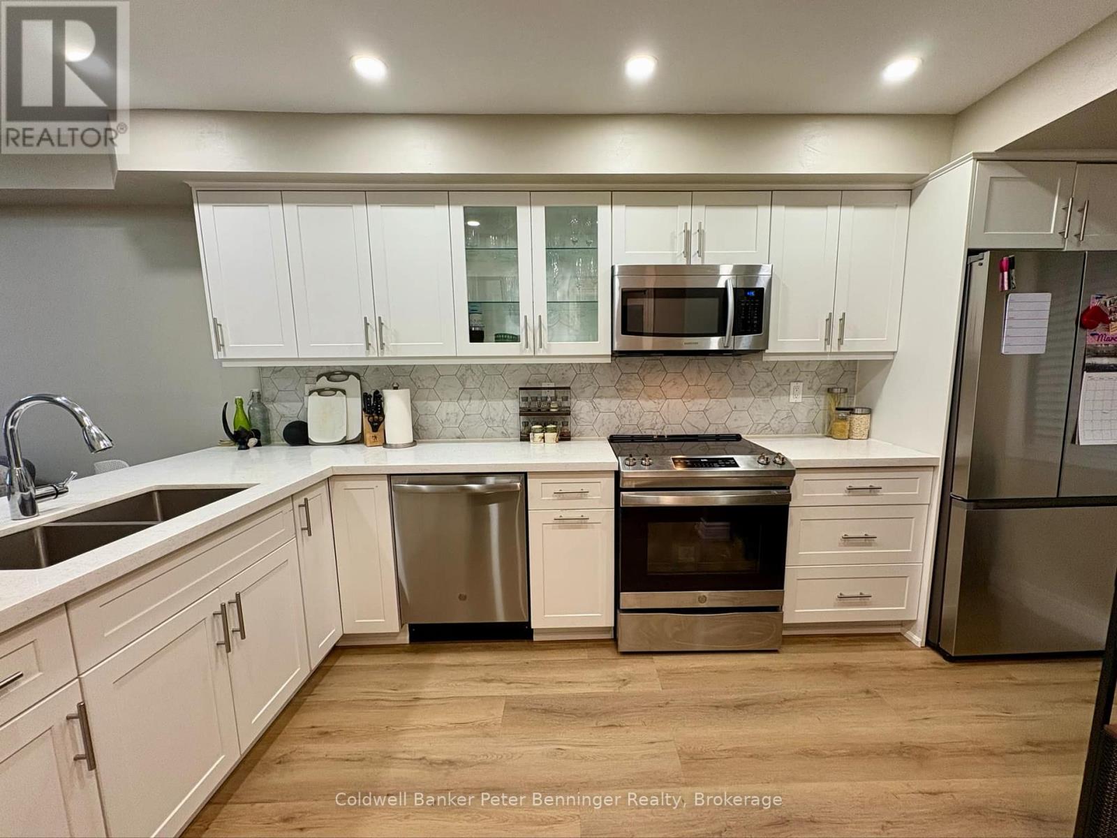 88 - 55 Bristol Road E, Mississauga, Ontario  L4Z 3N9 - Photo 2 - W12021818