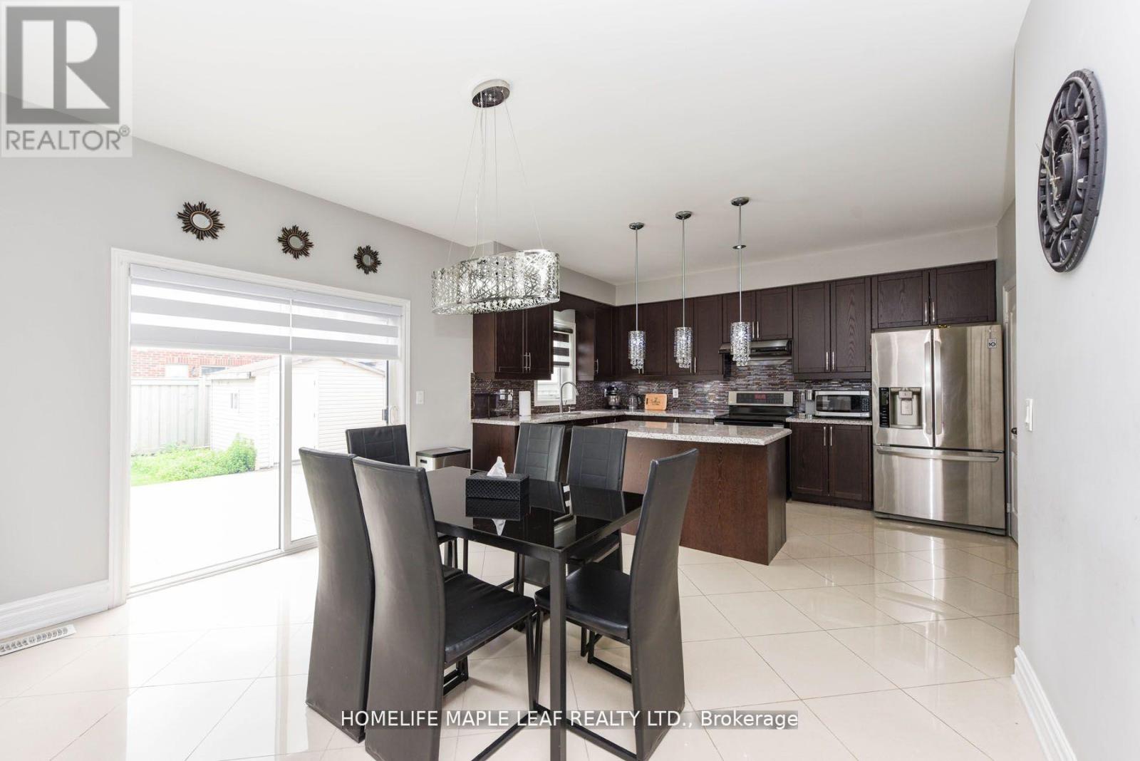 84 Latania Boulevard, Brampton, Ontario  L6P 2Z2 - Photo 14 - W12021822