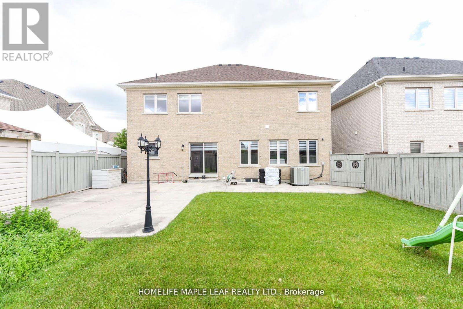 84 Latania Boulevard, Brampton, Ontario  L6P 2Z2 - Photo 37 - W12021822