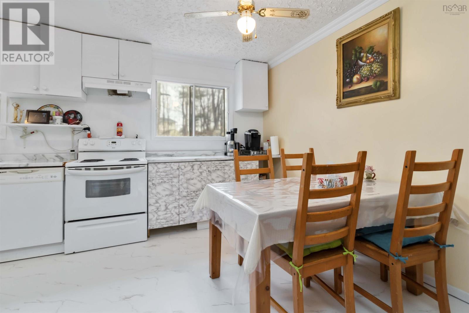 1570 Riverside Drive, Lower Sackville, Nova Scotia  B4C 2Y8 - Photo 5 - 202504963