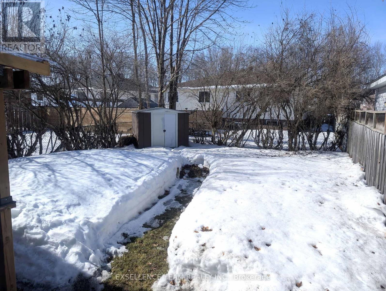 Property at 753 GLENGARRY BOULEVARD image 4