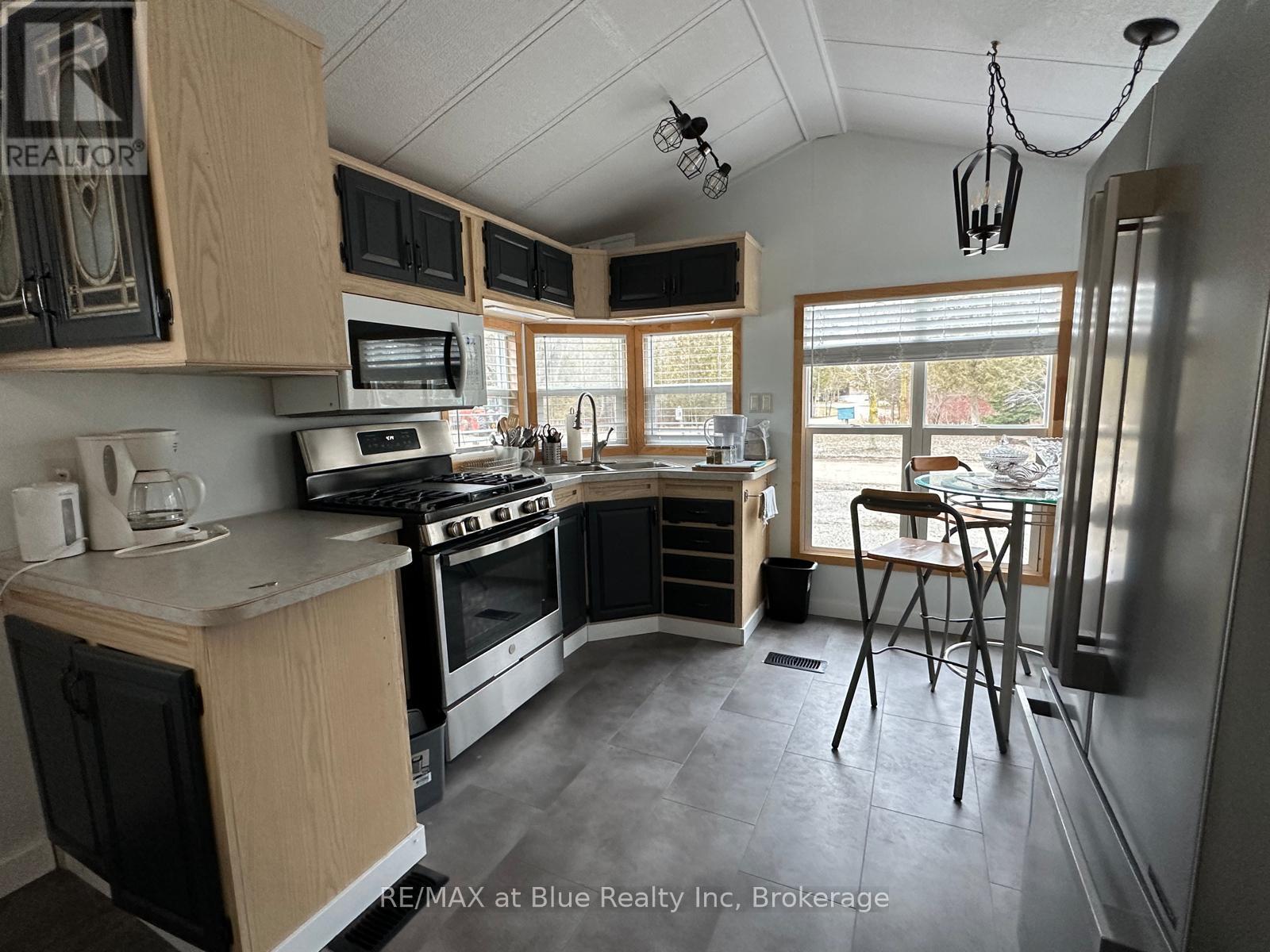 L81 - 7489 Sideroad 5 E, Wellington North, Ontario  N0G 2L0 - Photo 17 - X12021641