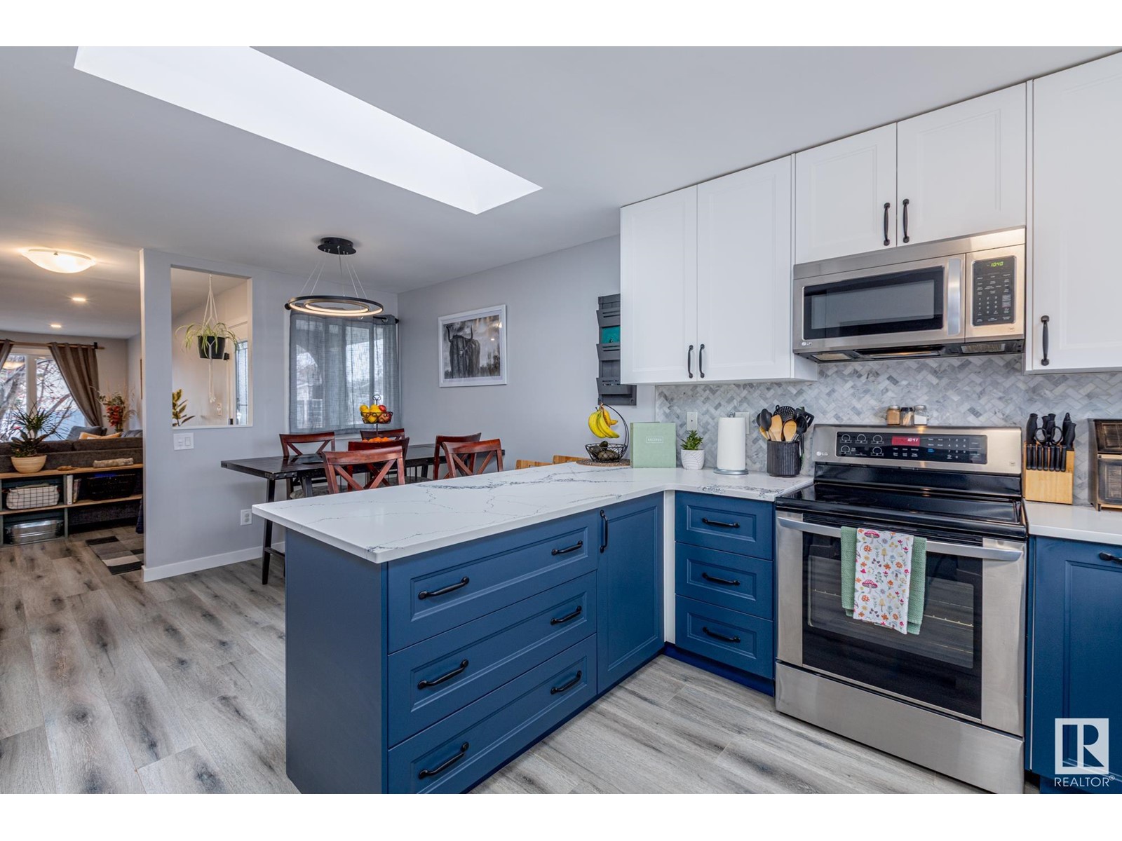 9809 95 Av, Morinville, Alberta  T8R 1H3 - Photo 18 - E4425415