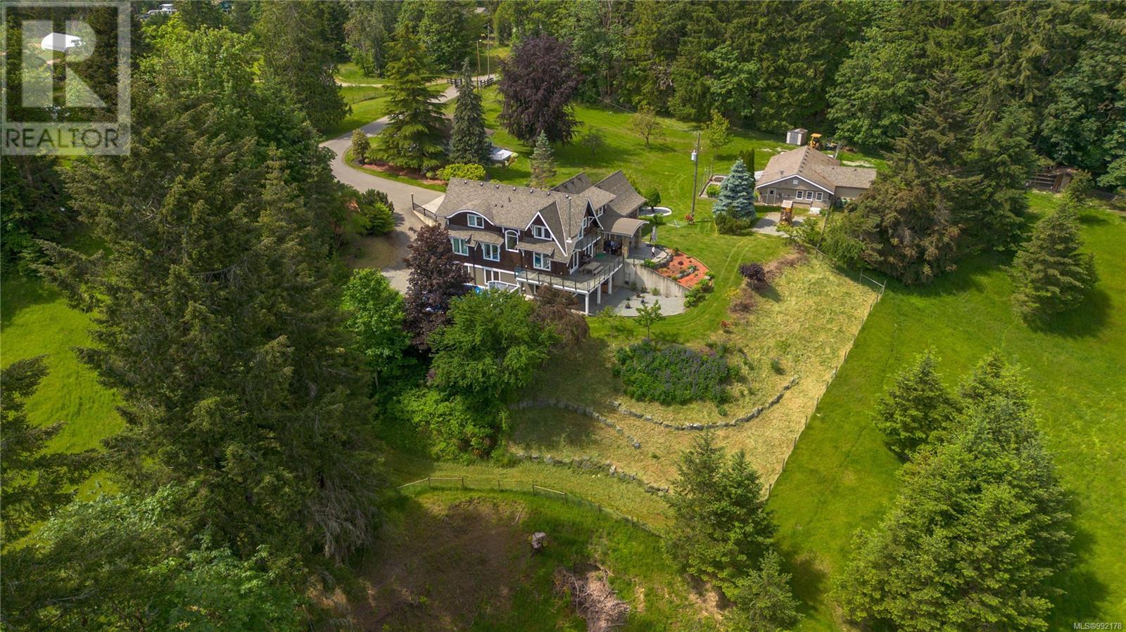 3809/3811 Scarpe Rd, duncan, British Columbia