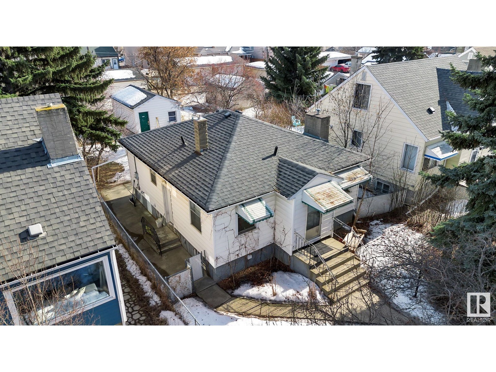 Property at 12235 104 ST NW image 2