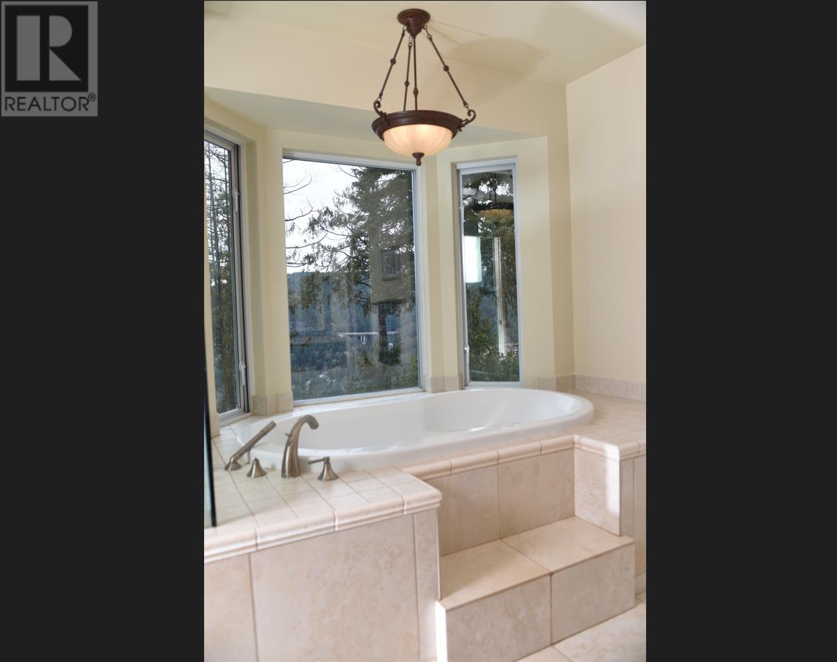 5339 Monte Bre Crescent, West Vancouver, British Columbia  V7W 3A7 - Photo 26 - R2976082