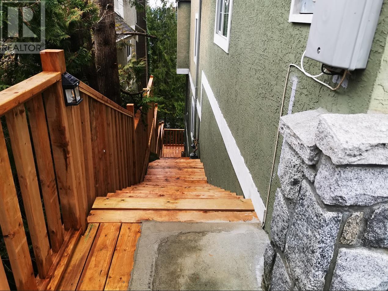 5339 Monte Bre Crescent, West Vancouver, British Columbia  V7W 3A7 - Photo 39 - R2976082