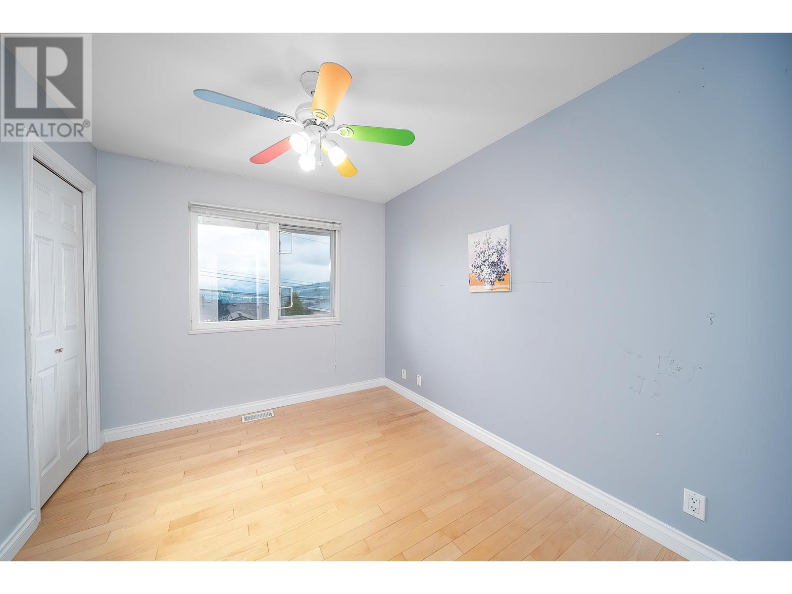 8935 Monroe Avenue, Burnaby, British Columbia  V3N 4E7 - Photo 23 - R2976370