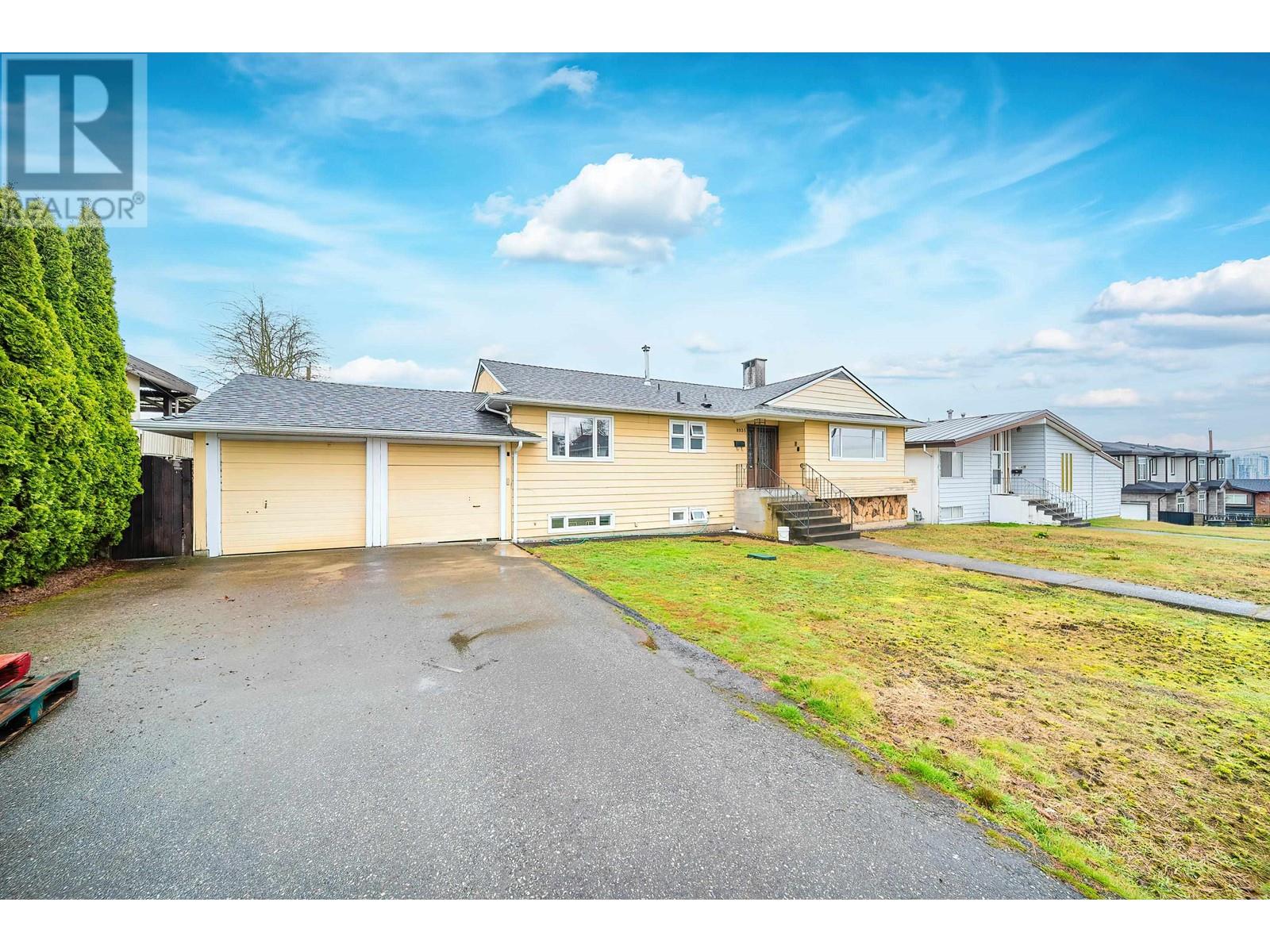 Property at 8935 MONROE AVENUE image 4