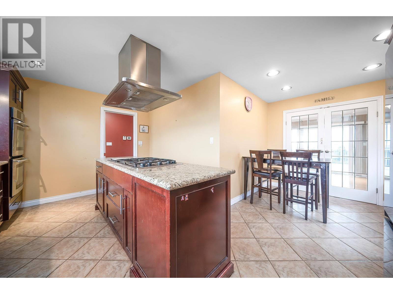 8935 Monroe Avenue, Burnaby, British Columbia  V3N 4E7 - Photo 16 - R2976370