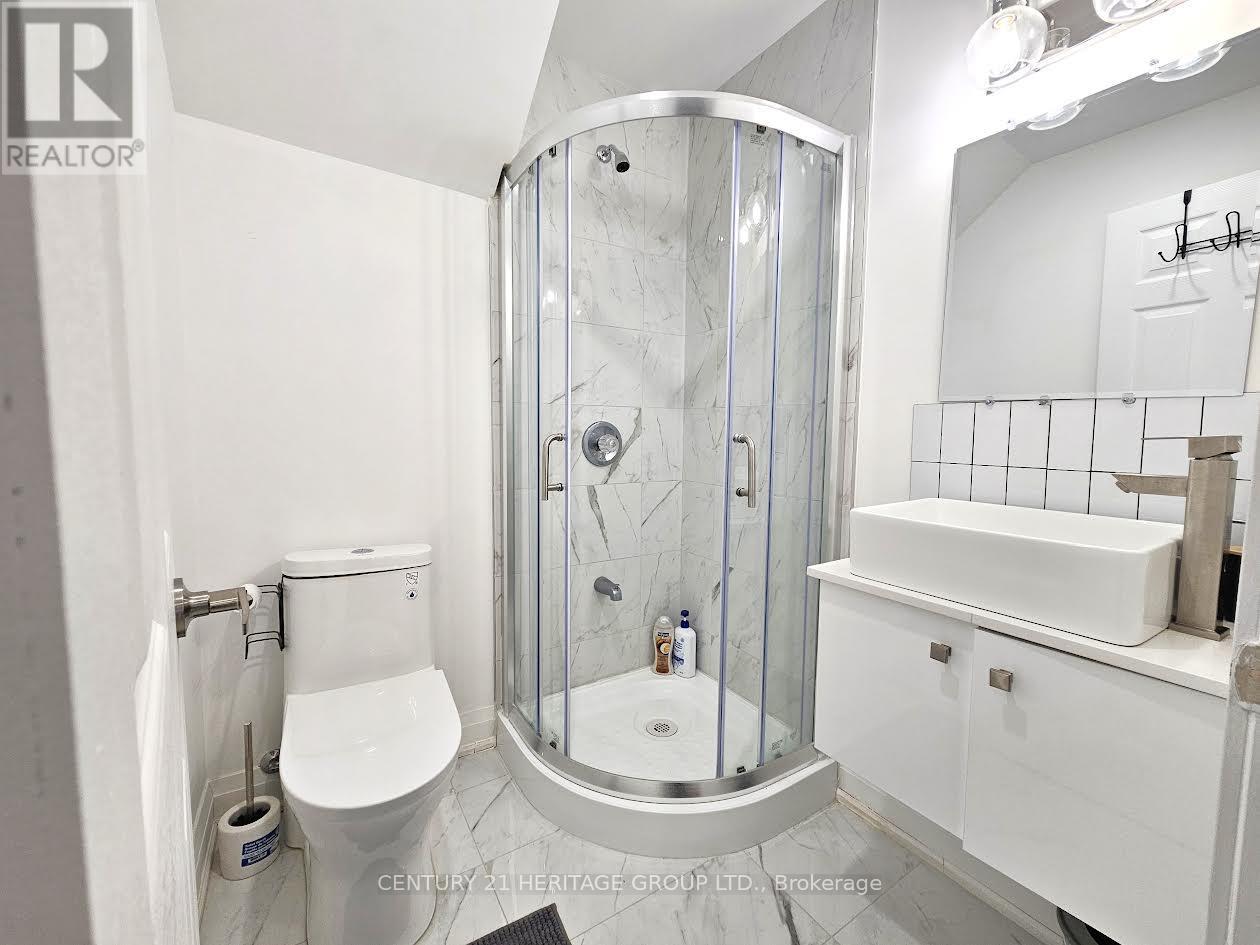 Main B - 344 Shaw Street, Toronto, Ontario  M6J 2X3 - Photo 4 - C12021926