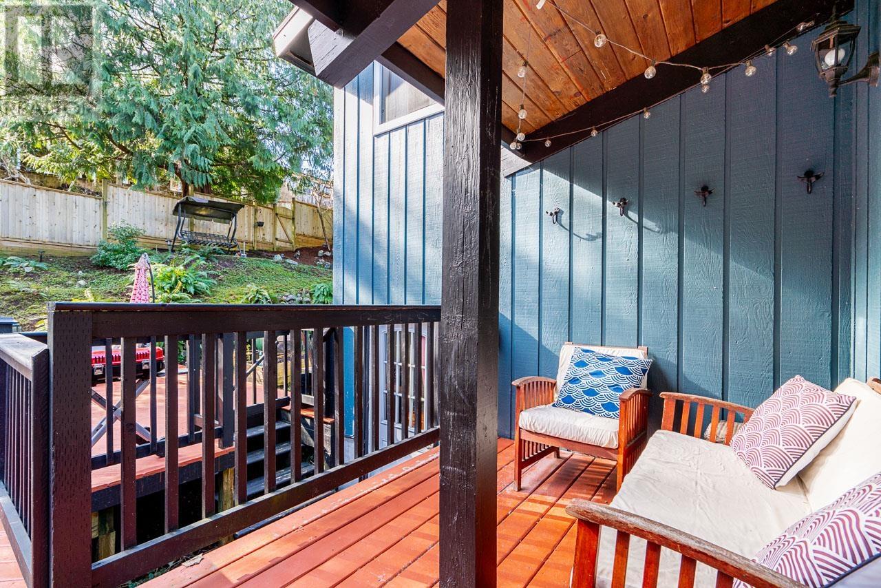 3345 Viewmount Drive, Port Moody, British Columbia  V3H 2L8 - Photo 11 - R2973155