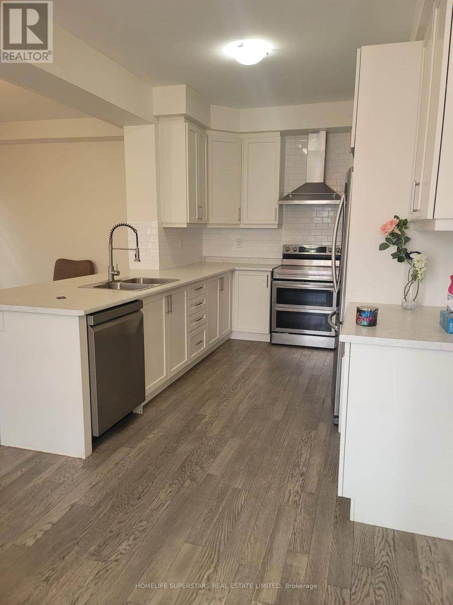 Property at 1374 ROSE WAY image 4
