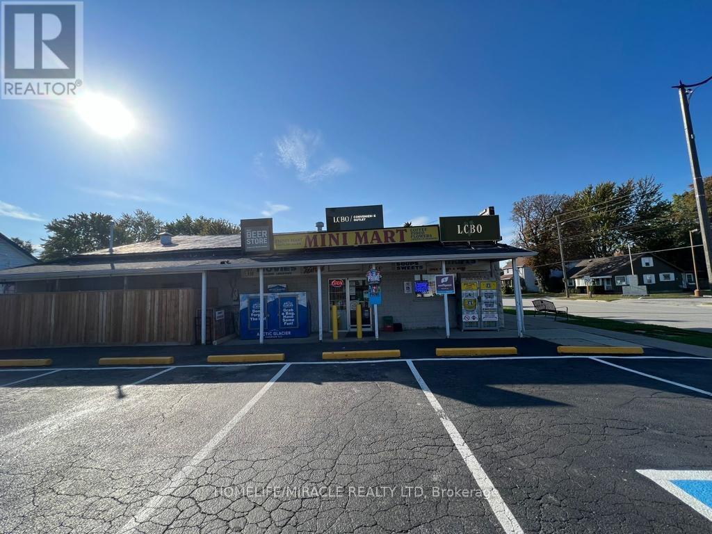 6955- 6957 Tecumseh Road, Lakeshore, Ontario  N0R 1N0 - Photo 3 - X8157232