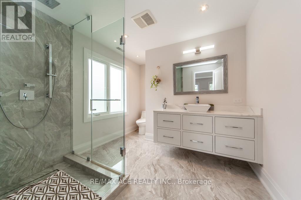 44 Muir Drive, Toronto, Ontario  M1M 3B4 - Photo 18 - E12021980