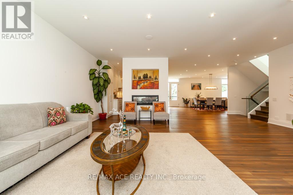 Property at 44 MUIR DRIVE image 4