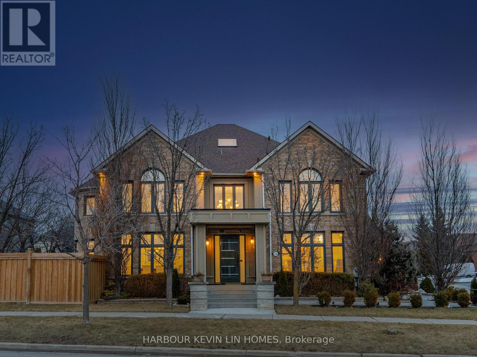 249 BOAKE TRAIL, Richmond Hill, Ontario