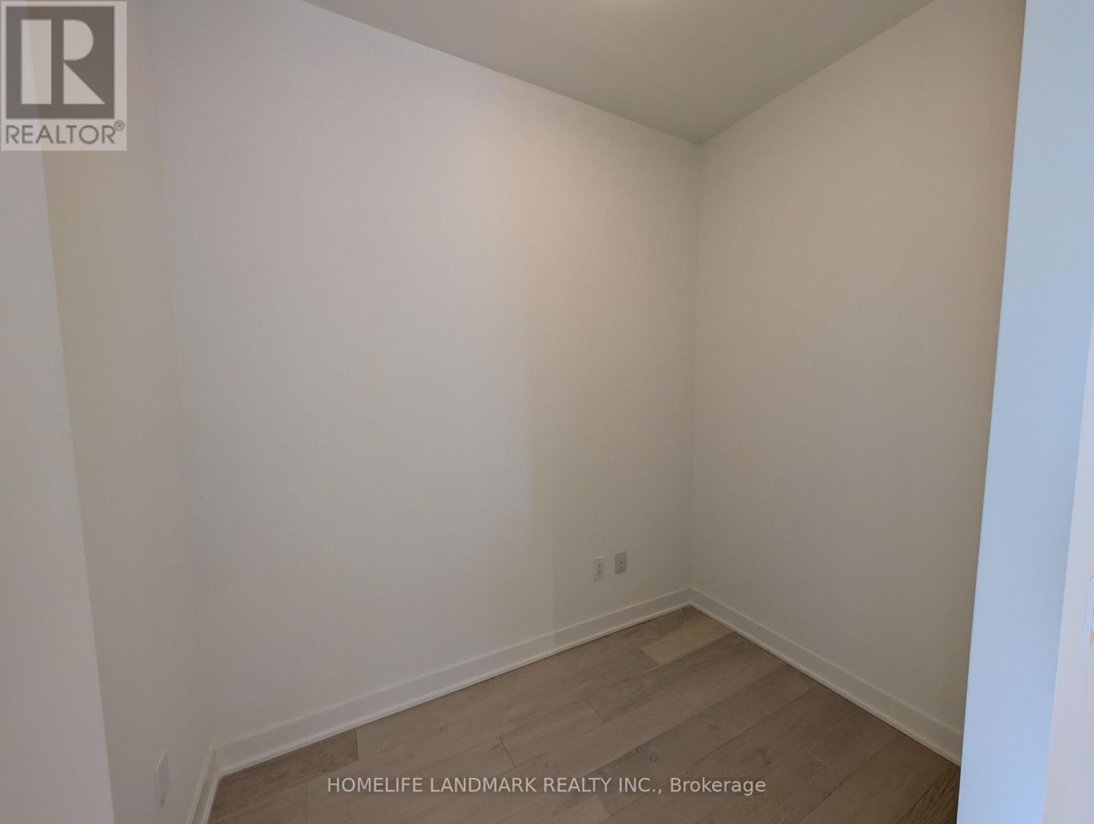 2210 - 11 Yorkville Avenue, Toronto, Ontario  M4W 1L2 - Photo 18 - C12021789