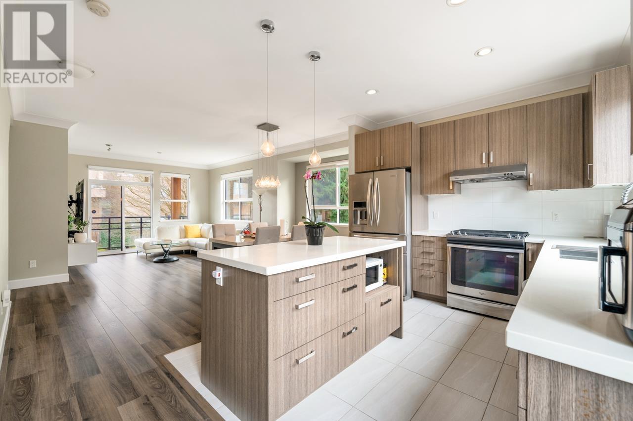 Listing Picture 3 of 24 : 13 7180 GILBERT ROAD, Richmond / 烈治文 - 魯藝地產 Yvonne Lu Group - MLS Medallion Club Member