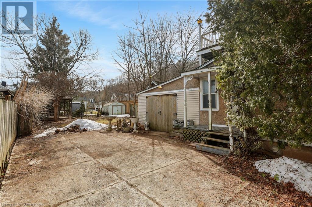 27 Oak Street, Grimsby, Ontario  L3M 3G4 - Photo 18 - 40704535