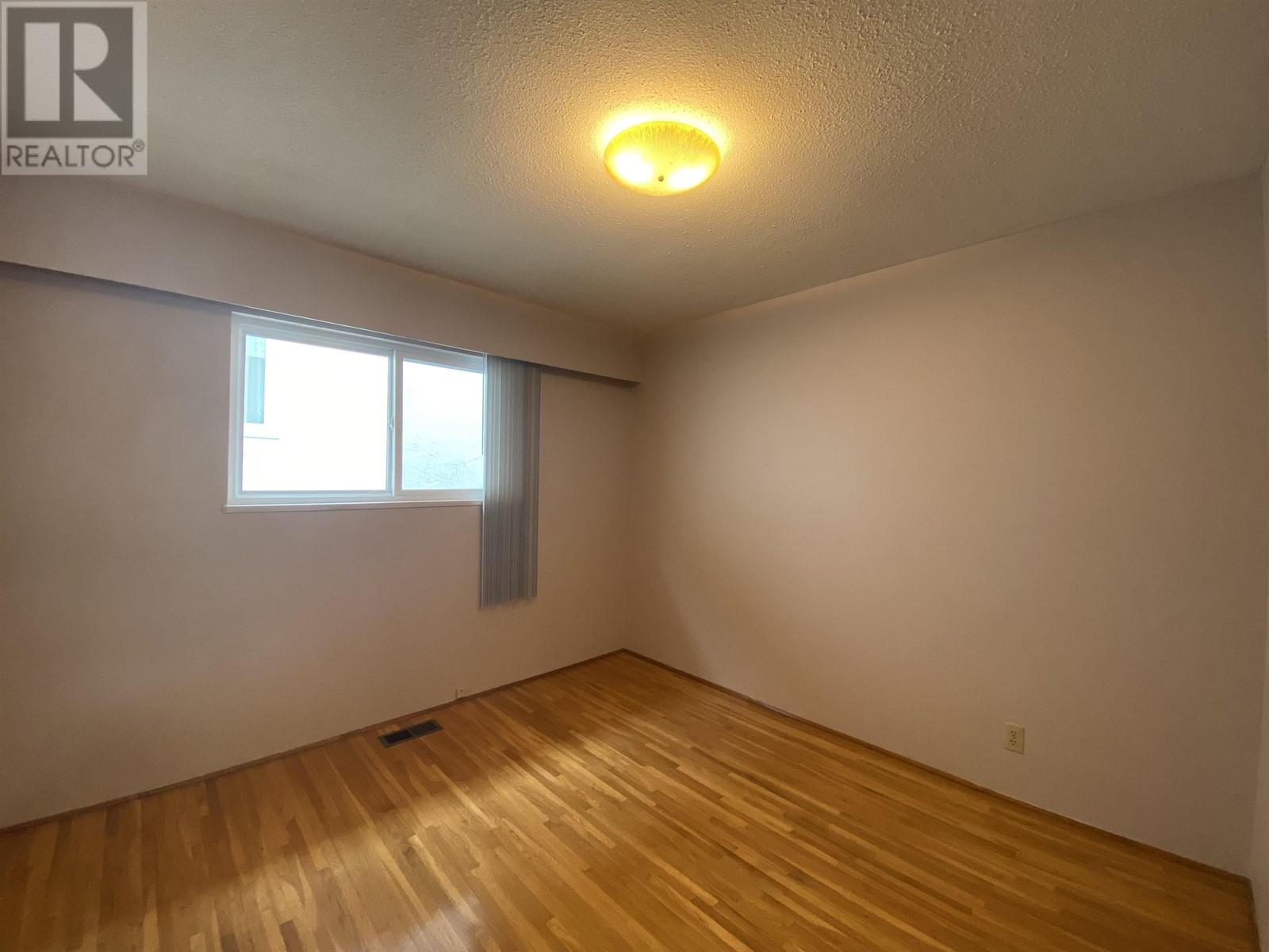 Main House 2033 E 52th Avenue, Vancouver, British Columbia  V5P 1W8 - Photo 20 - R2978252