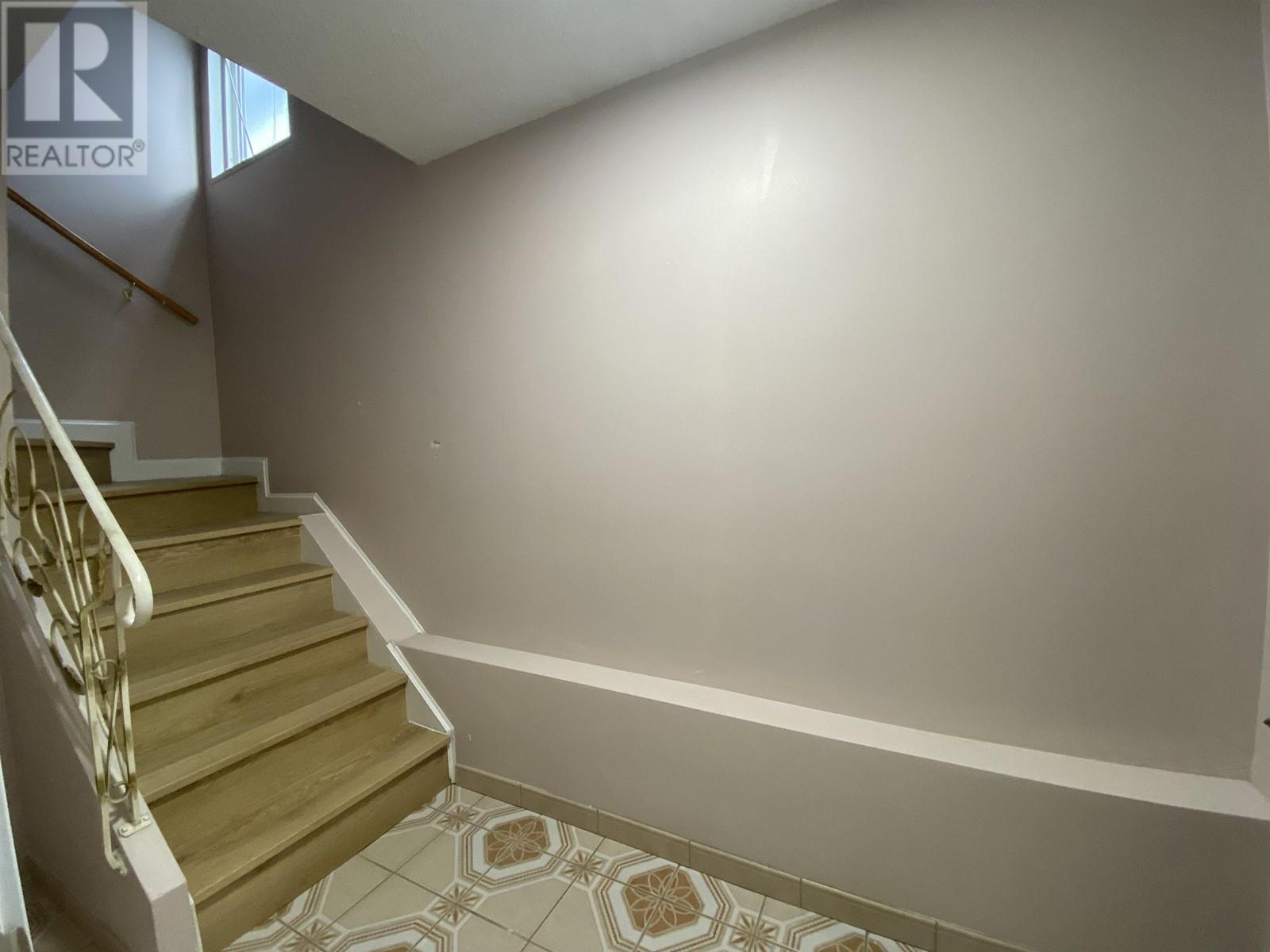 Main House 2033 E 52th Avenue, Vancouver, British Columbia  V5P 1W8 - Photo 22 - R2978252