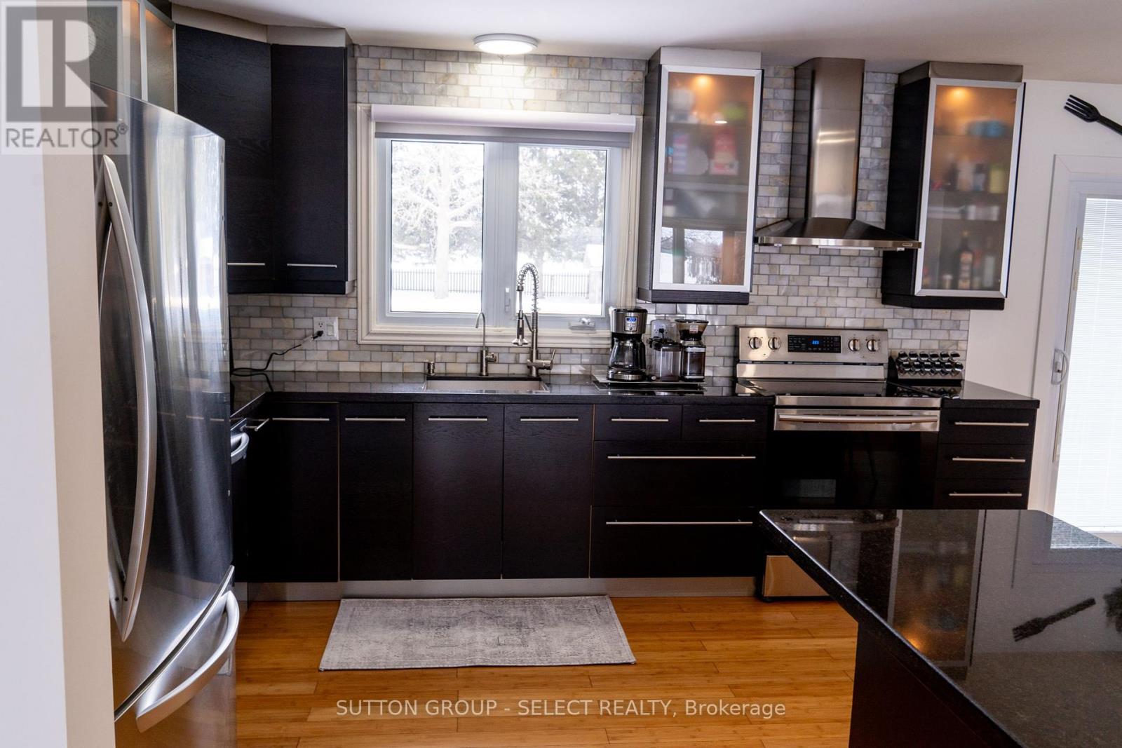 6724 Glendon Drive, Strathroy-Caradoc, Ontario  N0L 1T0 - Photo 11 - X11989189