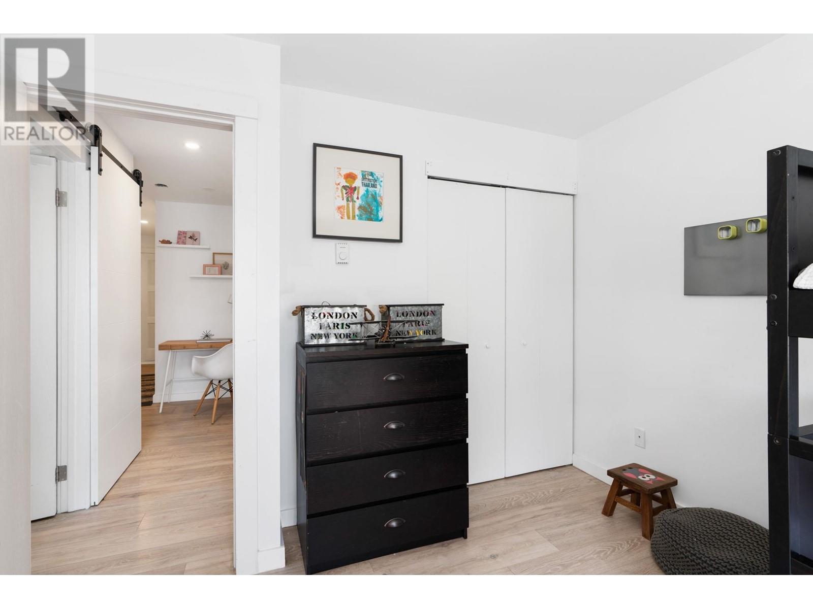 311 1363 Clyde Avenue, West Vancouver, British Columbia  V7T 2W9 - Photo 14 - R2977631