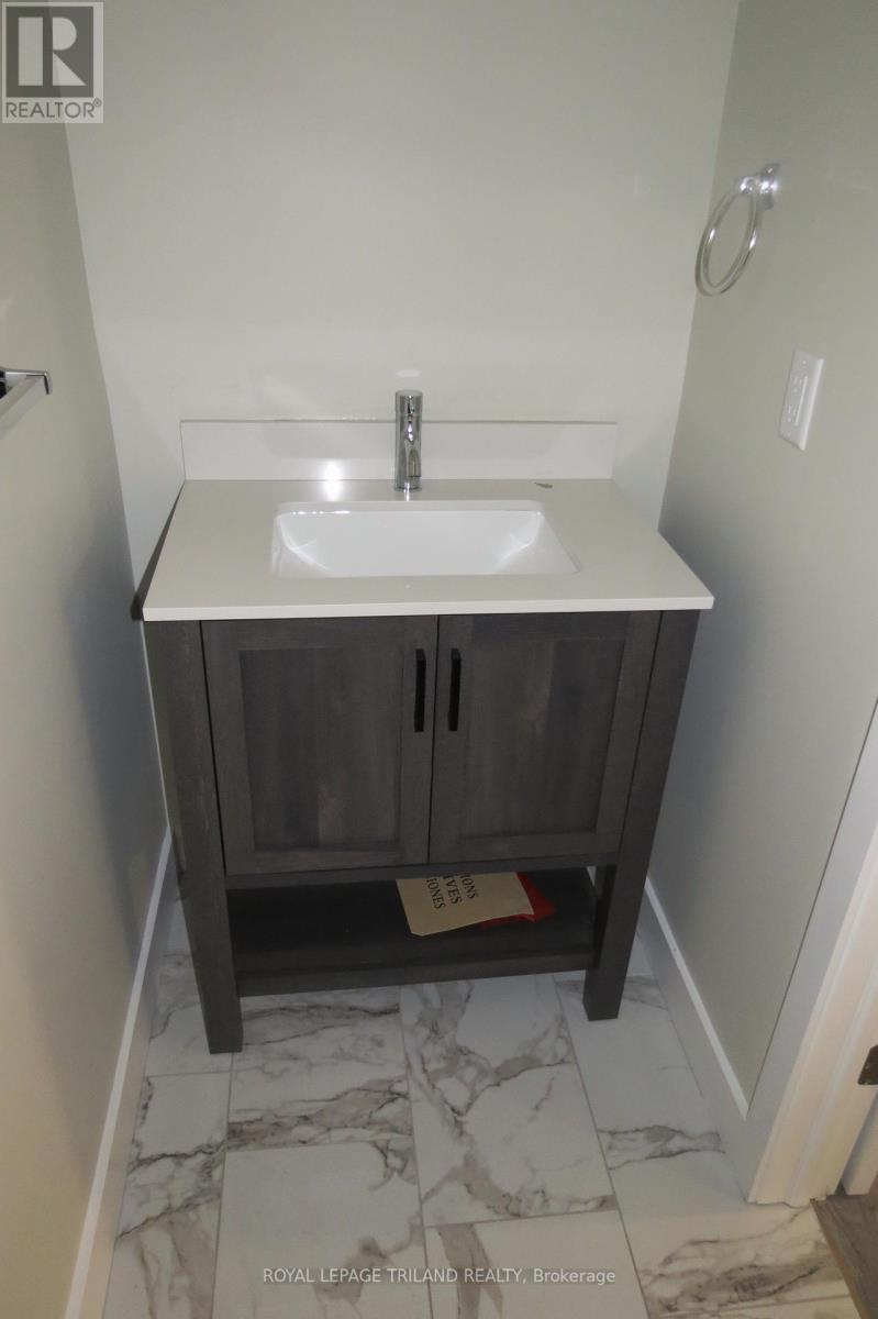 Lower - 76 Ardsley Road, London North, Ontario  N6G 3W4 - Photo 15 - X12022026