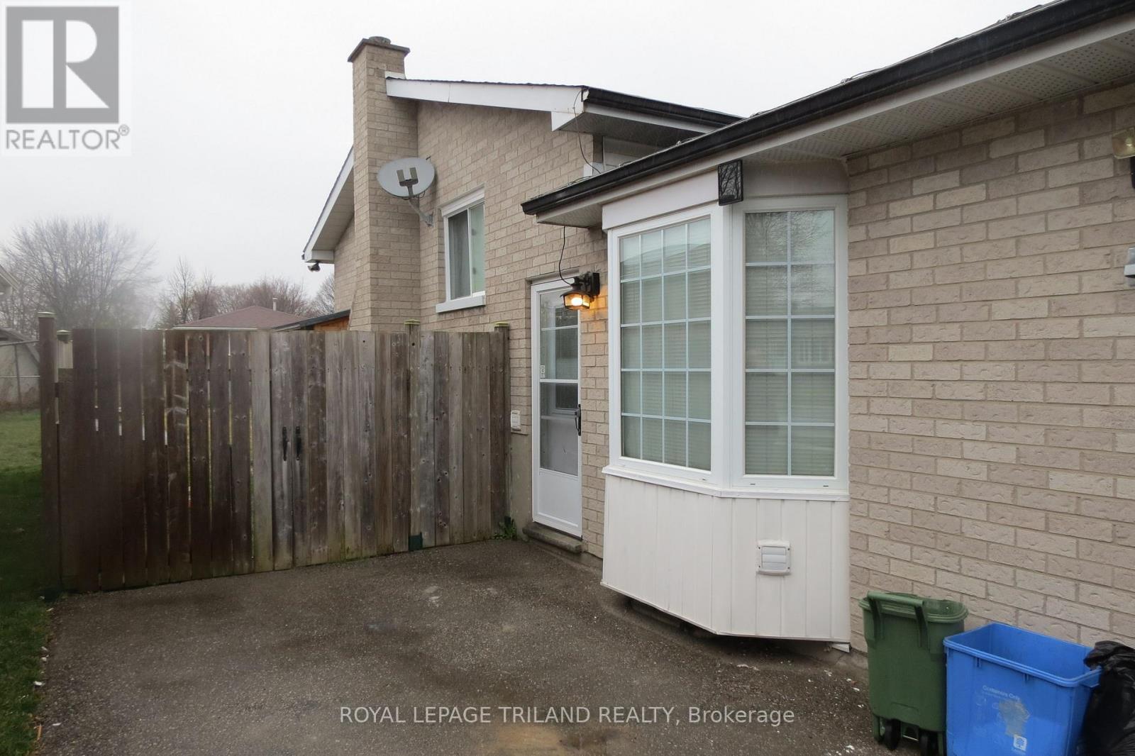Lower - 76 Ardsley Road, London North, Ontario  N6G 3W4 - Photo 2 - X12022026