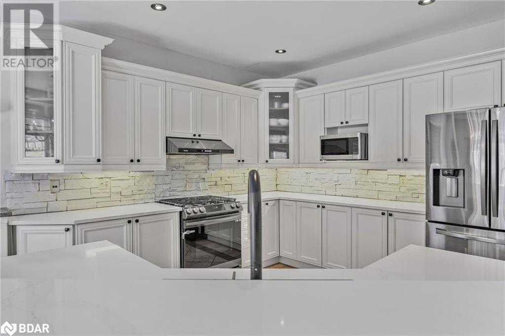25 Regalia Way, Barrie, Ontario  L4M 7H7 - Photo 3 - 40705715