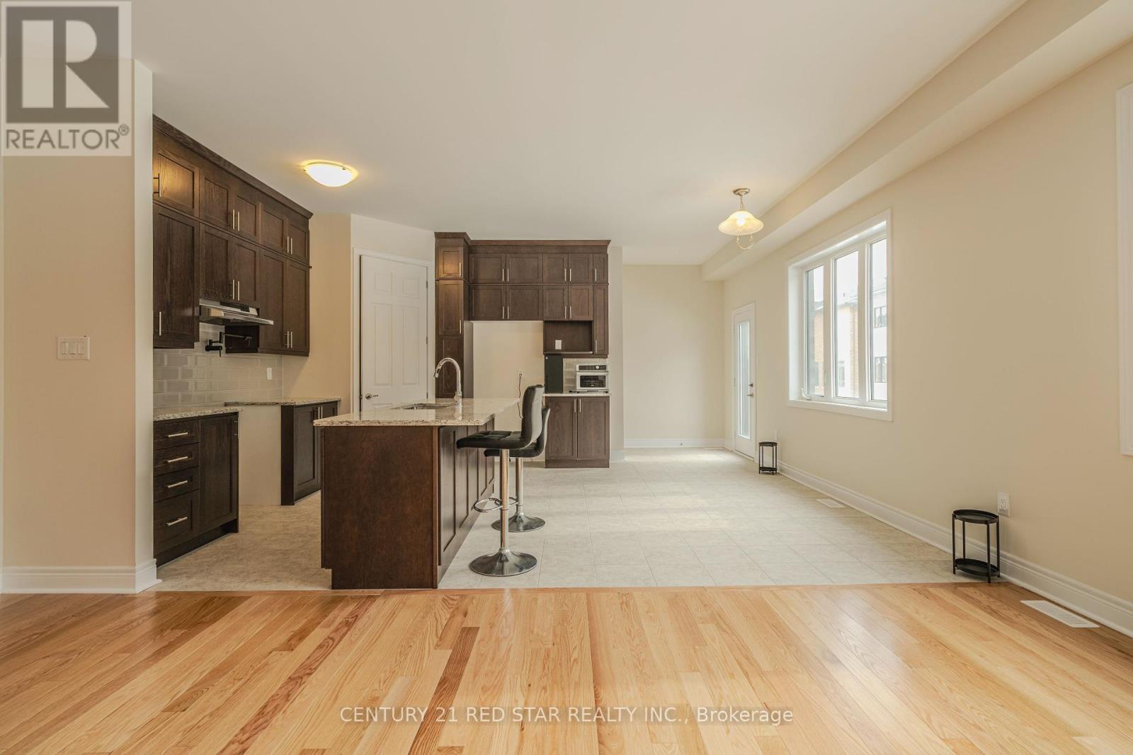 34 Icon Street, Brampton, Ontario  L6R 0B8 - Photo 10 - W12022032