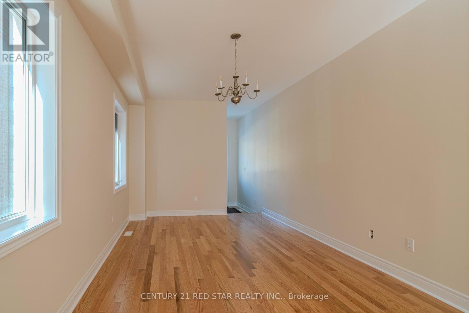 Property at 34 ICON STREET image 4