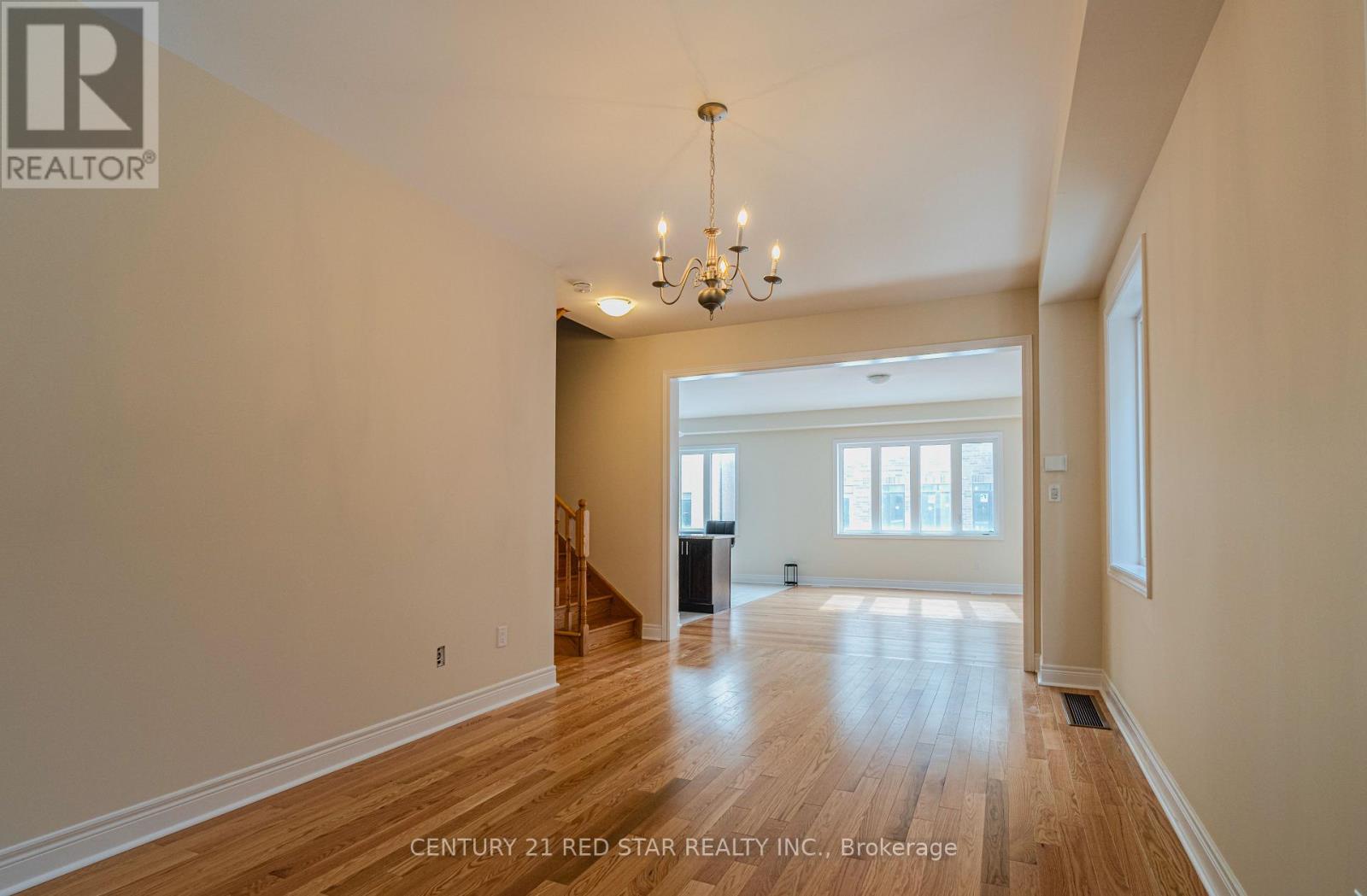 34 Icon Street, Brampton, Ontario  L6R 0B8 - Photo 7 - W12022032