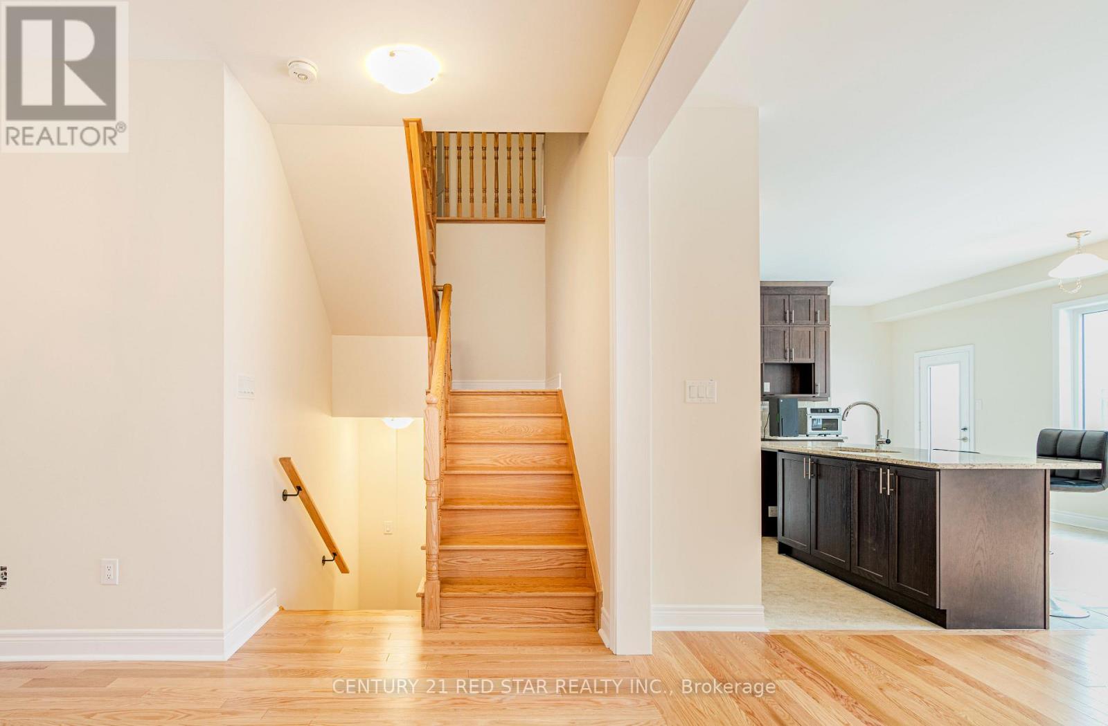 34 Icon Street, Brampton, Ontario  L6R 0B8 - Photo 8 - W12022032