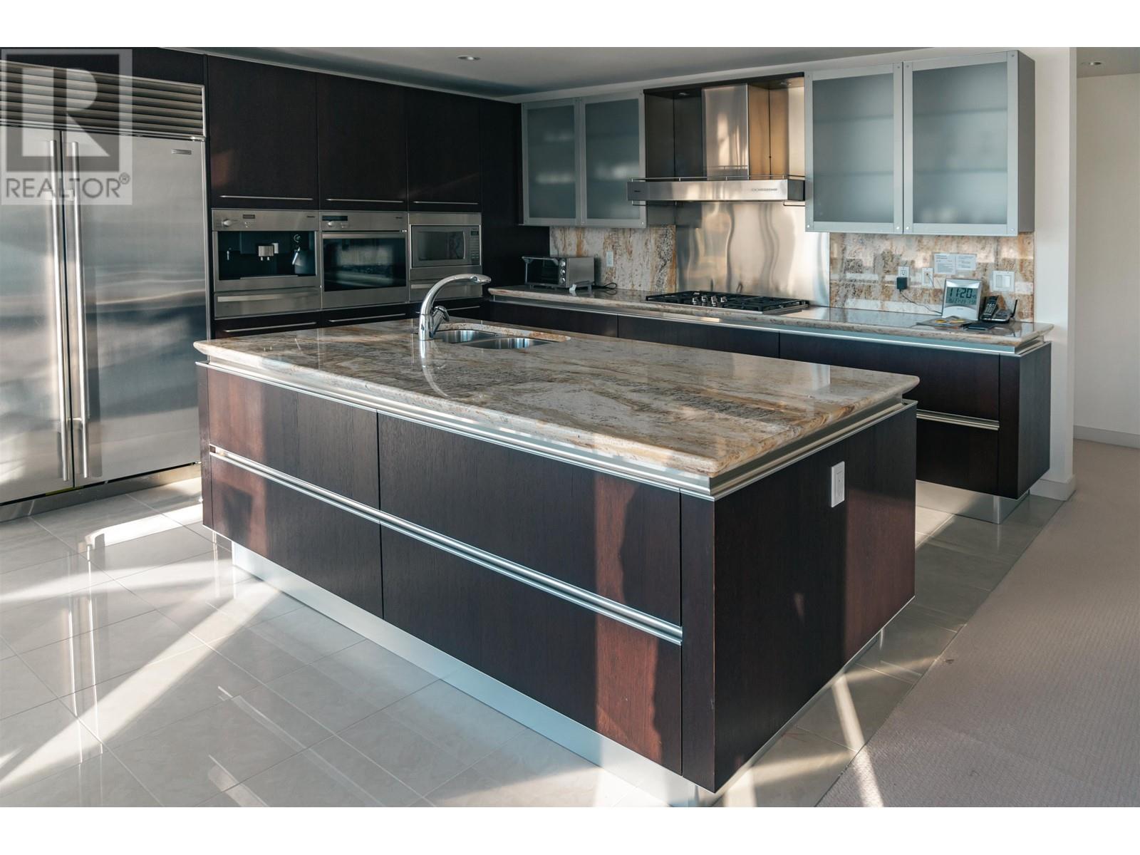 170x 1169 W Cordova Street, Vancouver, British Columbia  V6C 3T1 - Photo 10 - R2978258
