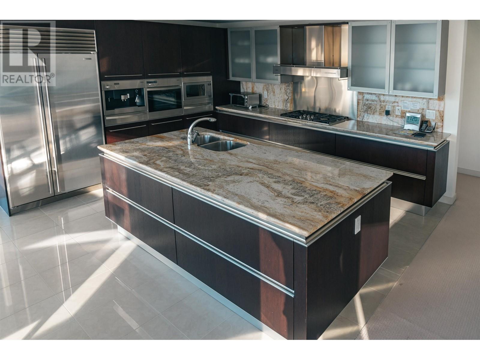 170x 1169 W Cordova Street, Vancouver, British Columbia  V6C 3T1 - Photo 11 - R2978258