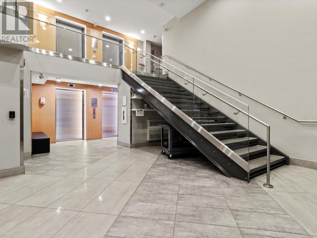 Listing Picture 24 of 29 : 701 384 E 1ST AVENUE, Vancouver / 溫哥華 - 魯藝地產 Yvonne Lu Group - MLS Medallion Club Member